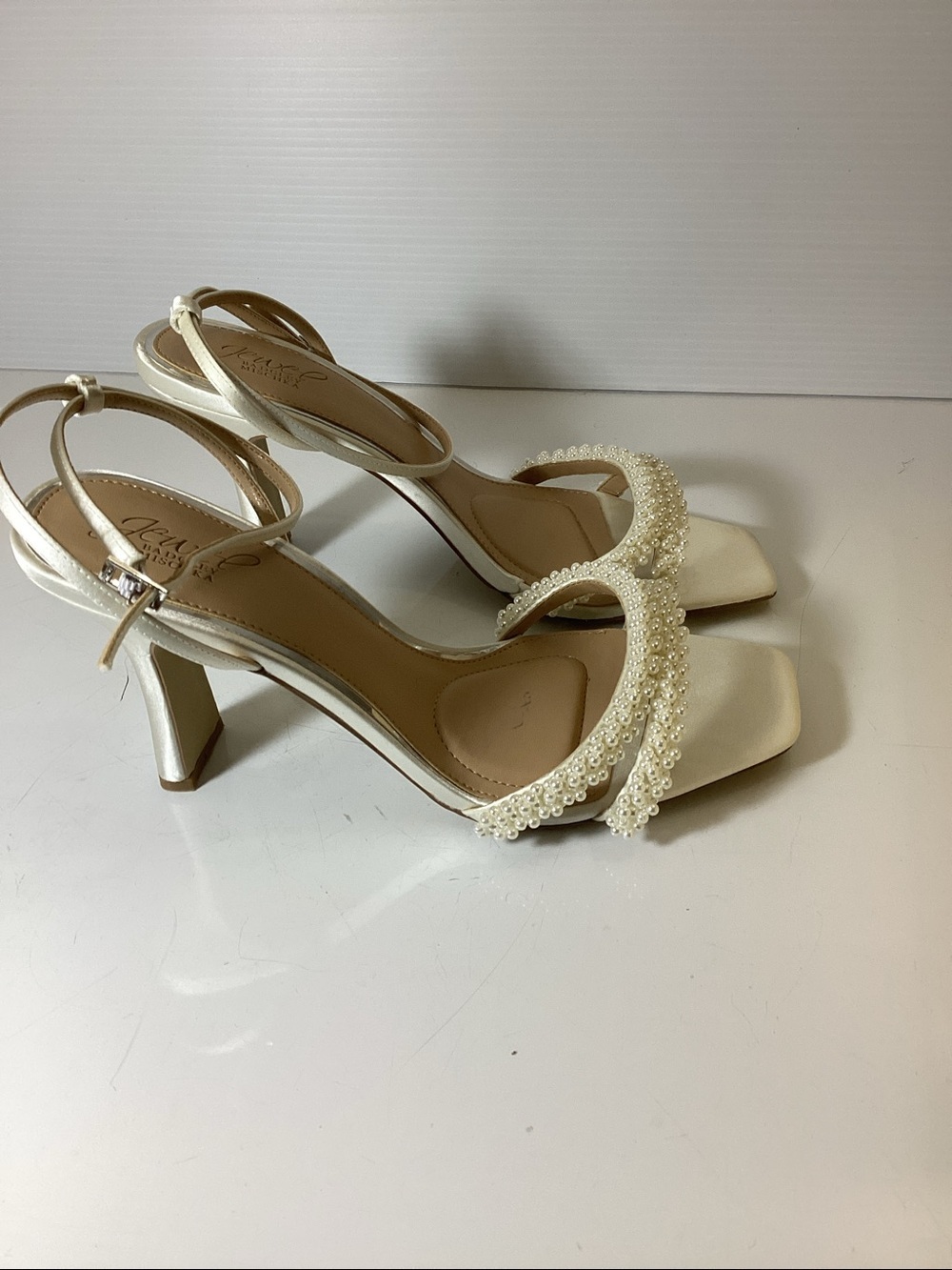 Jewel Badgley Mischka Women's Noah Stiletto Sandals - Picture 8 of 13